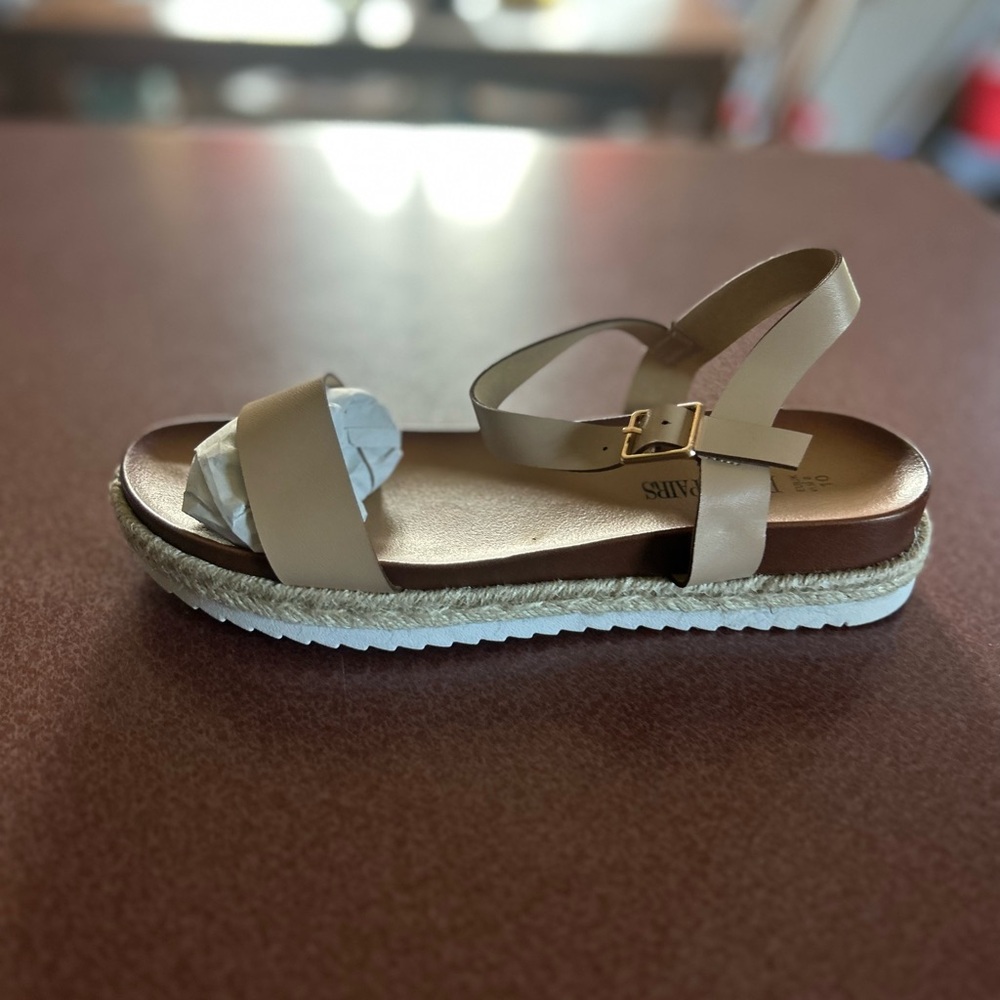 SHEIN Tan Platform Sandals with Adjustable Ankle Strap